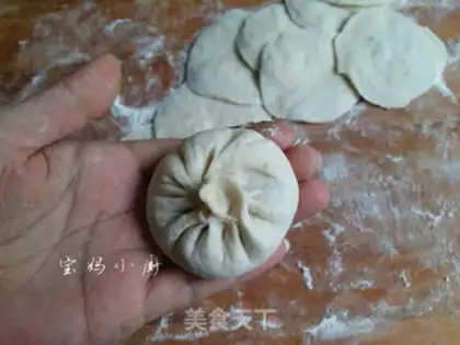 Make Celery pork buns step 13