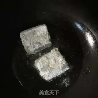 Make Jell-O fish step 6