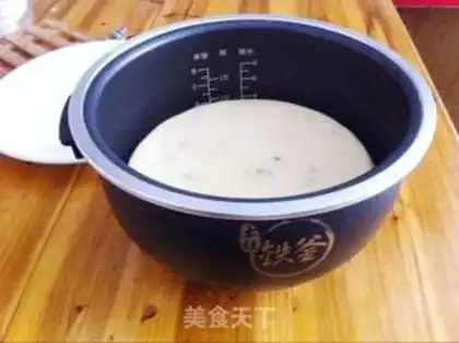 Make raisin yogurt cake step 10
