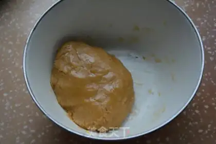 Make A broad yolk step 3