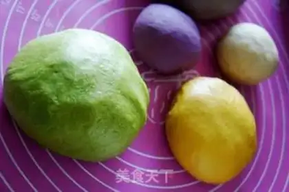 Make Rainbow toast step 2