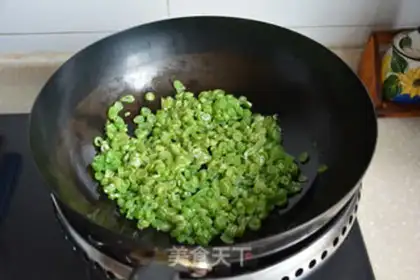 Make Salted bean horns step 2