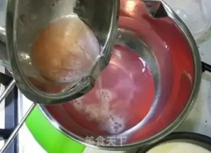 Make Cherry cocktail, frozen cheese cake step 22
