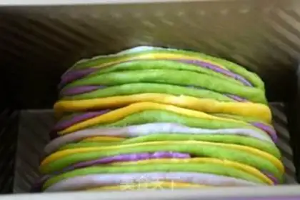 Make Rainbow toast step 8
