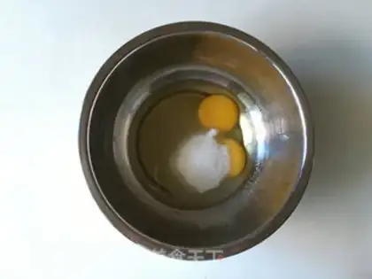 Make Black and white chocolate doughnuts step 1