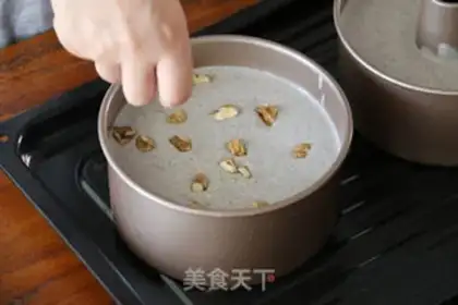 Make Black sesame ricin cake step 8