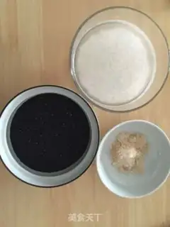 Make Homemade black sesame paste step 0