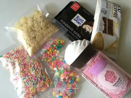 Make Black and white chocolate doughnuts step 10