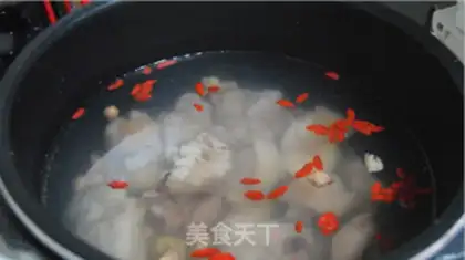 Make Peanut foot soup step 7