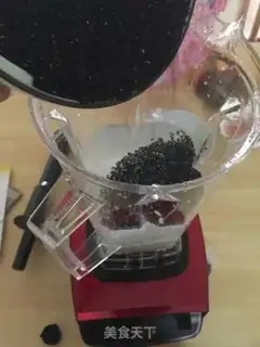 Make Homemade black sesame paste step 3