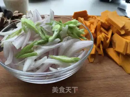 Make Pumpkin cheese rice step 1