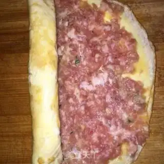 Make Delicious meat rolls step 4