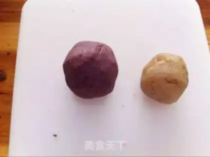 Make Chestnut bean mooncake step 10