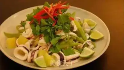 Make Thai squirming squid step 9