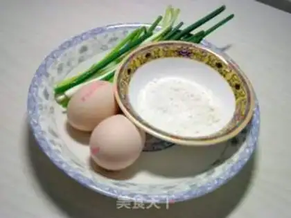Make Onion omelet step 0