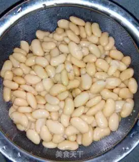 Make White bean stew step 0