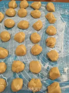 Make Red bean yogurt of broad moon cake step 9