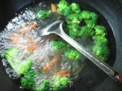 Make Seafood broccoli step 1