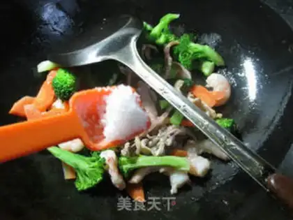 Make Seafood broccoli step 6