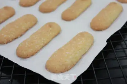 Make Finger crackers step 22