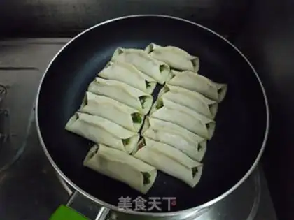 Make Pork pan sticker step 11