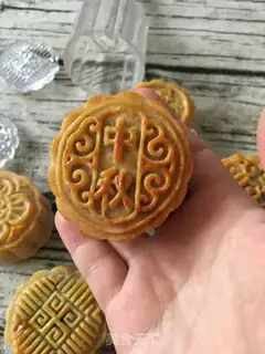 Make Red bean yogurt of broad moon cake step 29