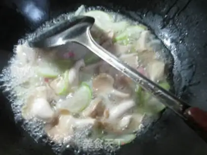Make The salted meat show, the mushrooms, the guacamole step 5