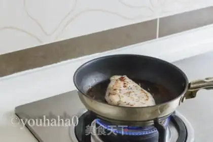 Make A red shrimp salad with oil and vinegar step 6