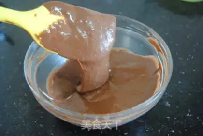 Make Rose chocolate roll step 4