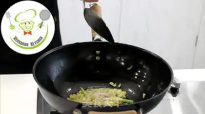 Make Hot, hot crabs step 1
