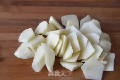 Make Spicy pot of potatoes step 1