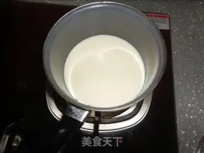 Make Rose milk tea step 3