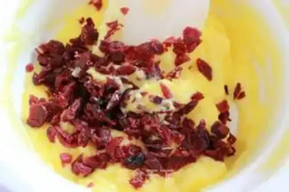 Make Cranberry cookies step 2