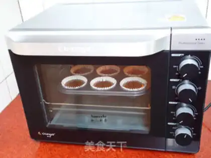 Make Chocolate minicakes step 8