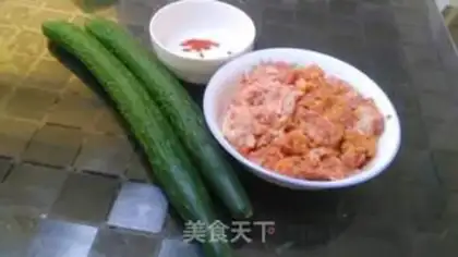 Make cucumber meatball tower step 0