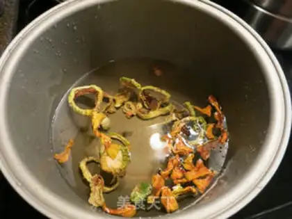 Make cucumber tea step 0