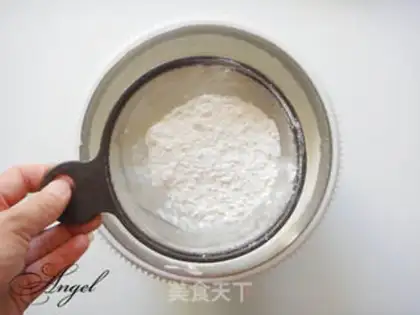 Make A flower, honey cake step 5