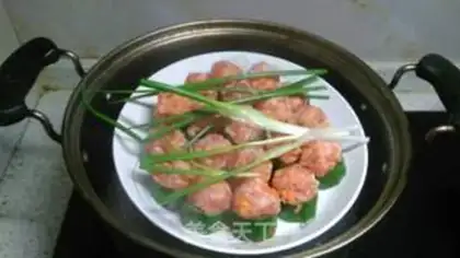 Make cucumber meatball tower step 5
