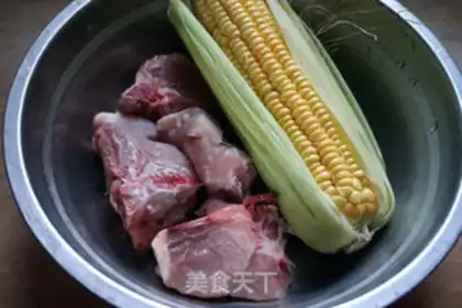 Make Corn steak soup step 0