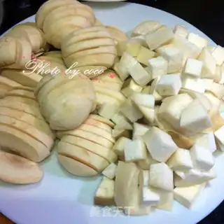 Make Chicken mushrooms and rice soup step 1