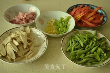 Make The halogen noodles step 1