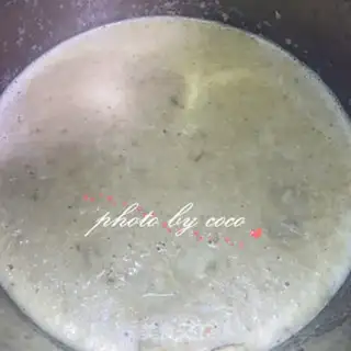 Make Chicken mushrooms and rice soup step 8