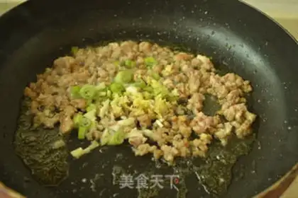Make The halogen noodles step 4