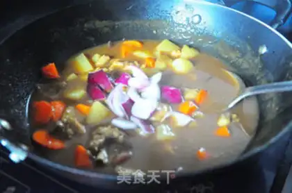 Make Curry three yellow chickens step 9