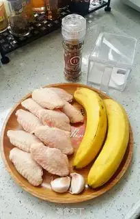 Make Banana chicken wings step 0
