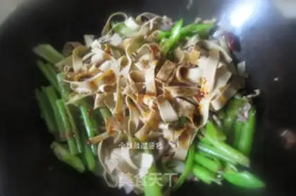Make A thousand pieces of silk for the celery step 9