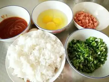 Make Tomato omelet step 0
