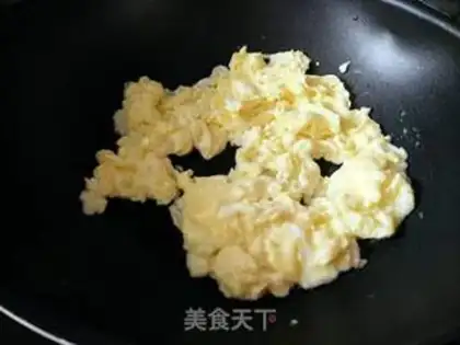 Make Tomato omelet step 1