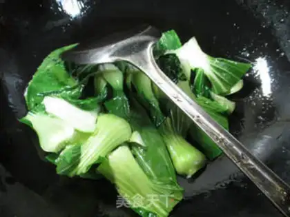 Make Crabs with green vegetables step 2