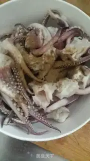 Make Pretzel squid shaving step 1